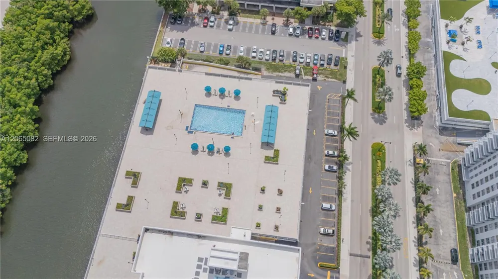 230 174th St #2412 Sunny Isles Beach, FL 33160