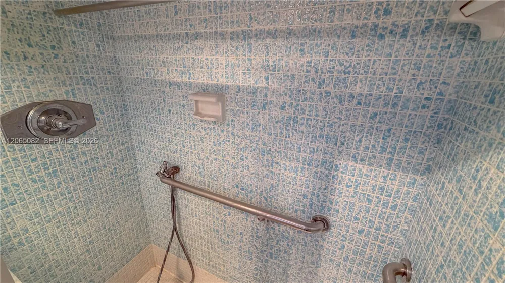 230 174th St #2412 Sunny Isles Beach, FL 33160