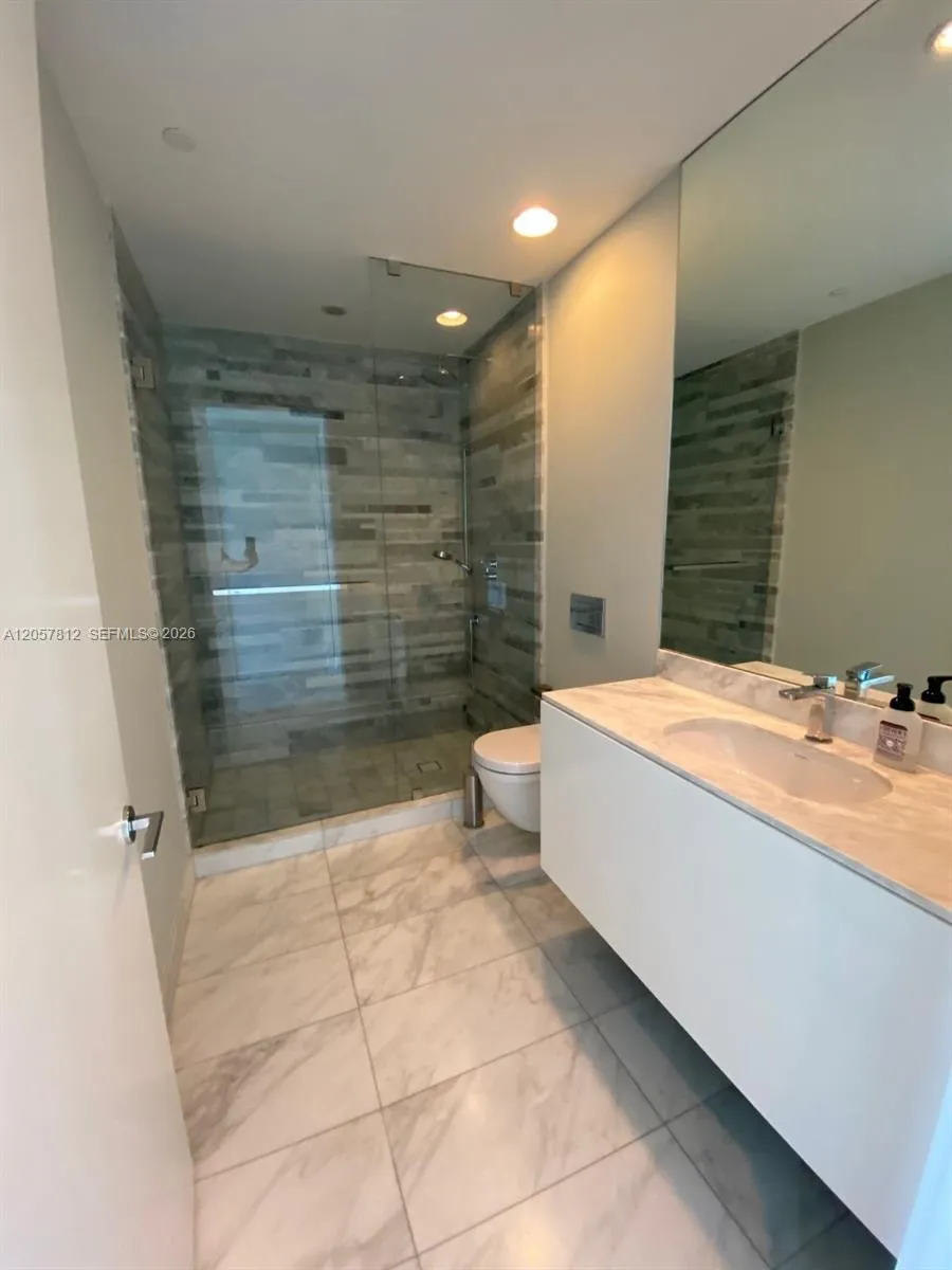 10201 Collins Ave #1005 Bal Harbour, FL 33154