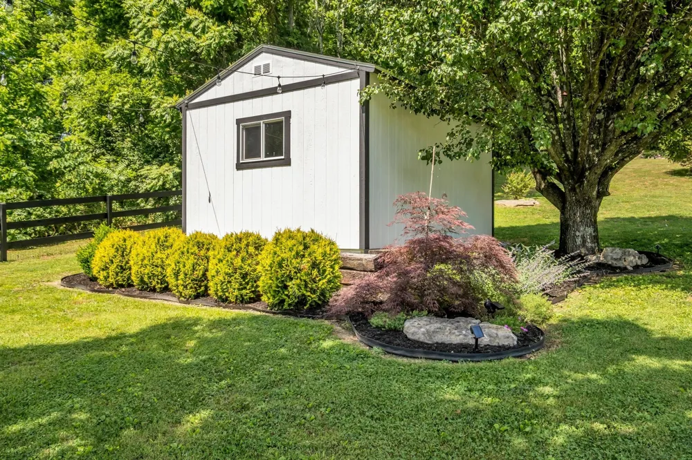 1779 Cayce Springs Rd Thompsons Station, TN 37179