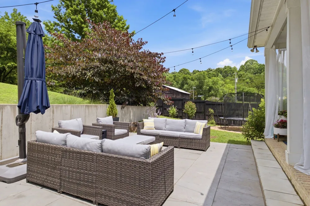 1779 Cayce Springs Rd Thompsons Station, TN 37179