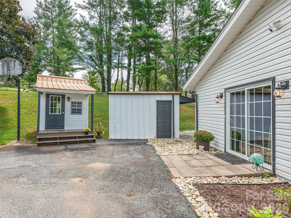 7 Southwicke Drive Arden, NC 28704