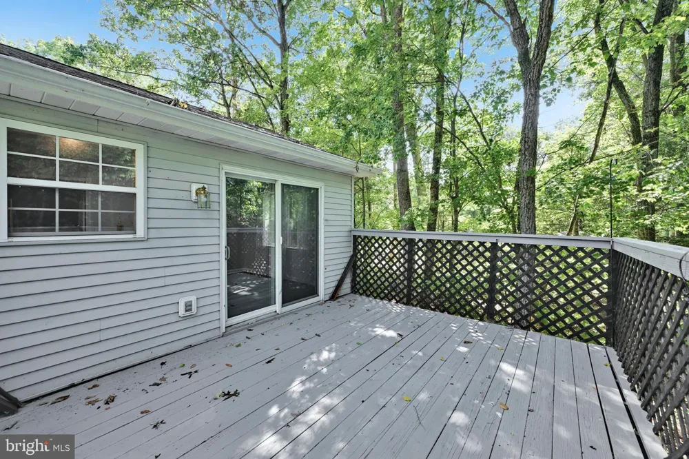 1800 CRAZY HORSE DRIVE Auburn, PA 17922