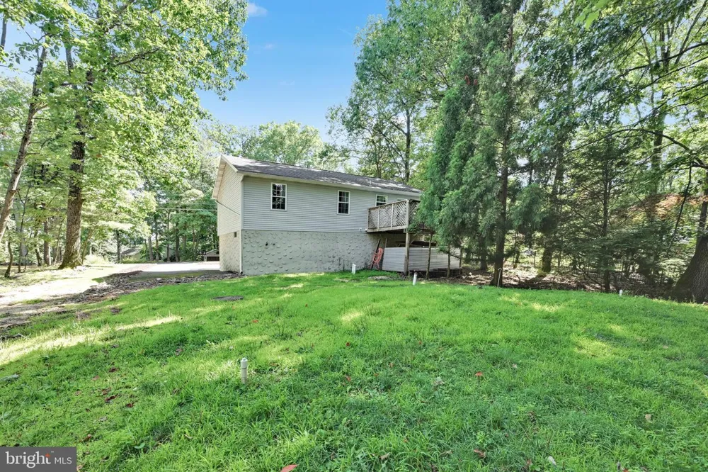 1800 CRAZY HORSE DRIVE Auburn, PA 17922