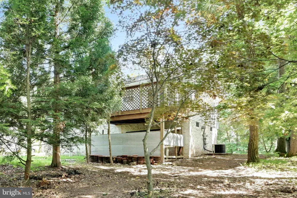 1800 CRAZY HORSE DRIVE Auburn, PA 17922