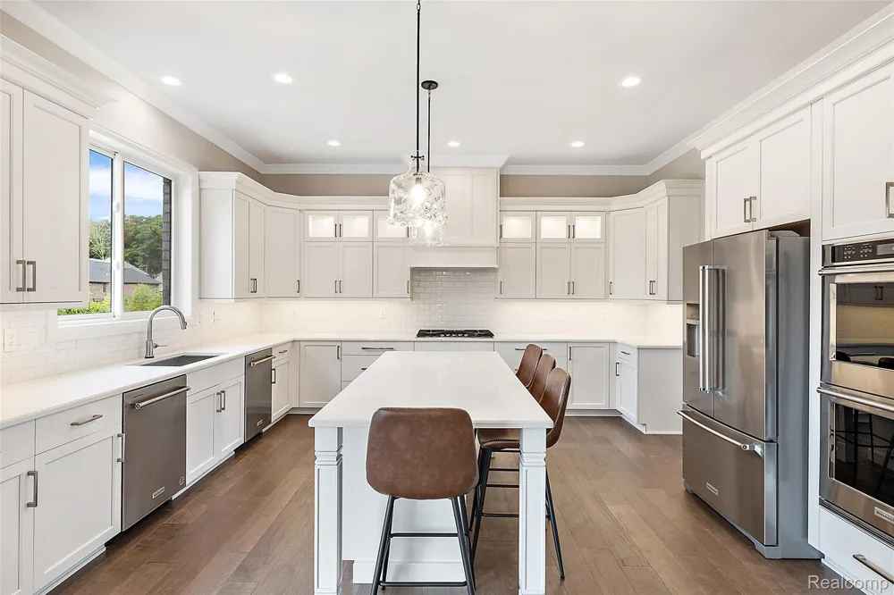 2166 Heidi Dr Addison Township, MI 48370