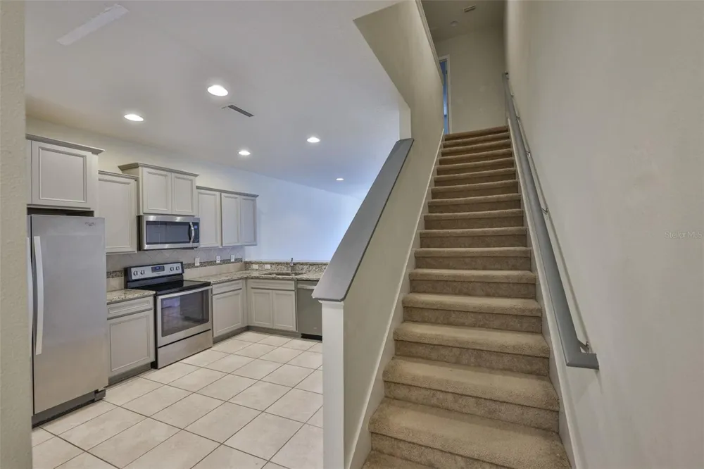 9160 HILLCROFT DRIVE Riverview, FL 33578