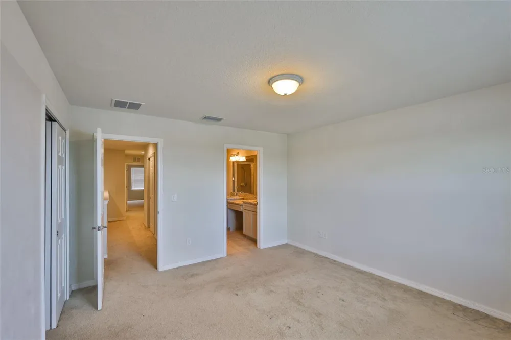 9160 HILLCROFT DRIVE Riverview, FL 33578