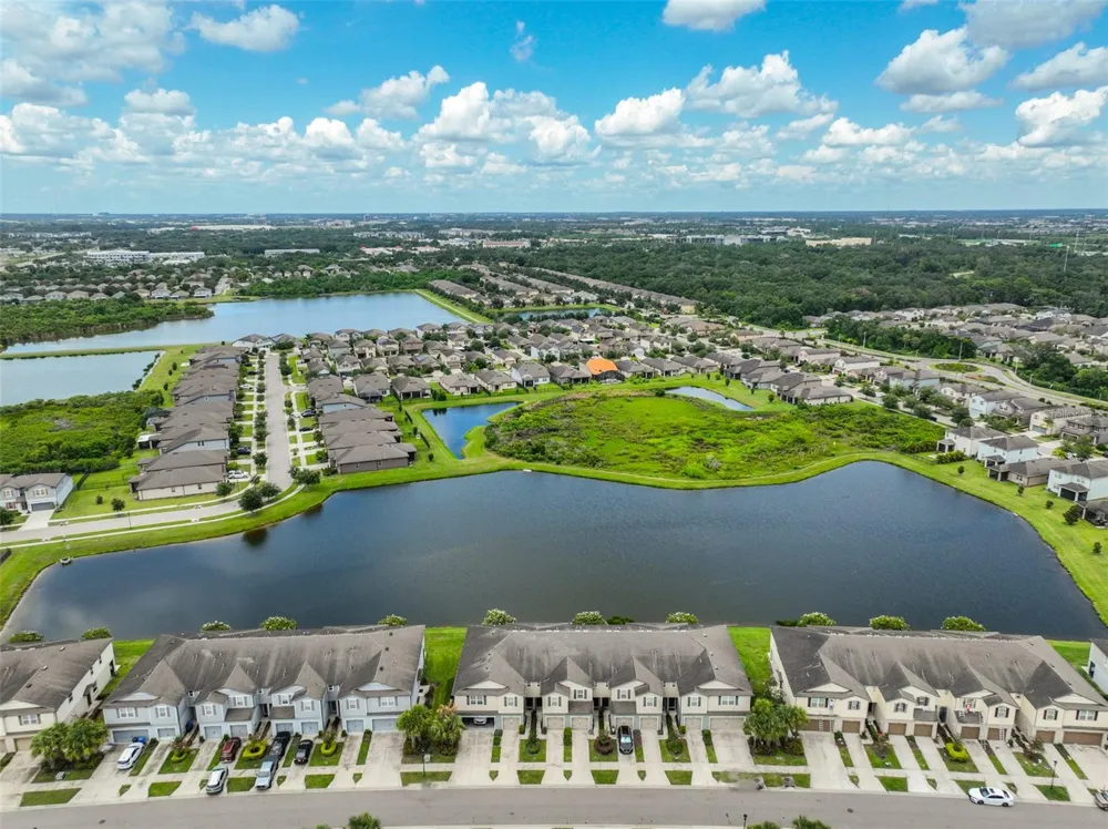 9160 HILLCROFT DRIVE Riverview, FL 33578