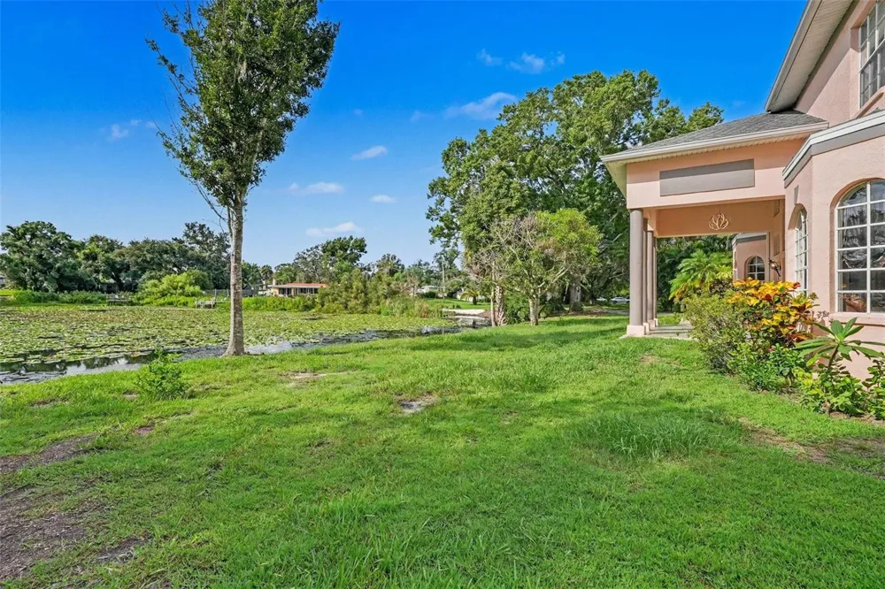 9723 YESHUA WAY Tampa, FL 33618