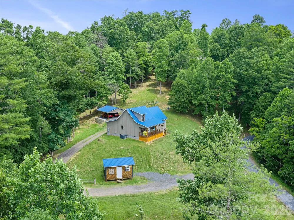 109 Tall Timber Lane Green Mountain, NC 28740