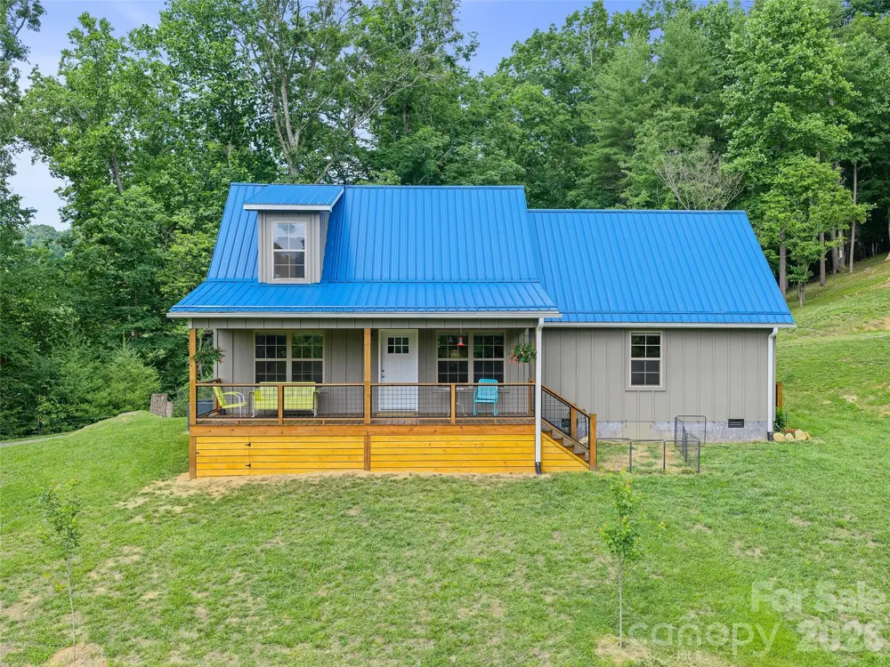 109 Tall Timber Lane Green Mountain, NC 28740