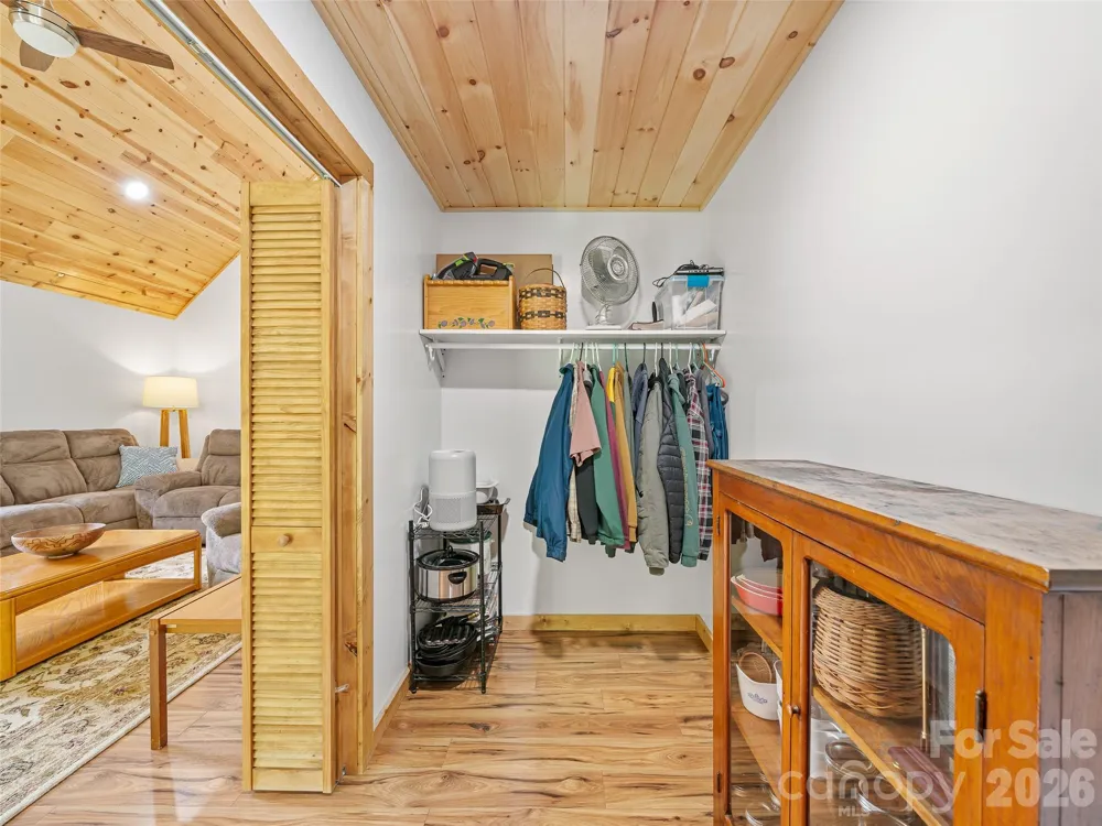 109 Tall Timber Lane Green Mountain, NC 28740
