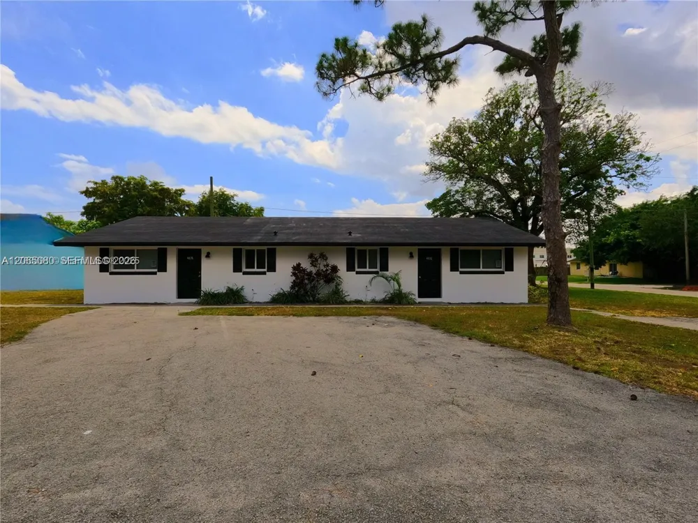 4906 Serafica Dr #7 Lake Worth, FL 33461