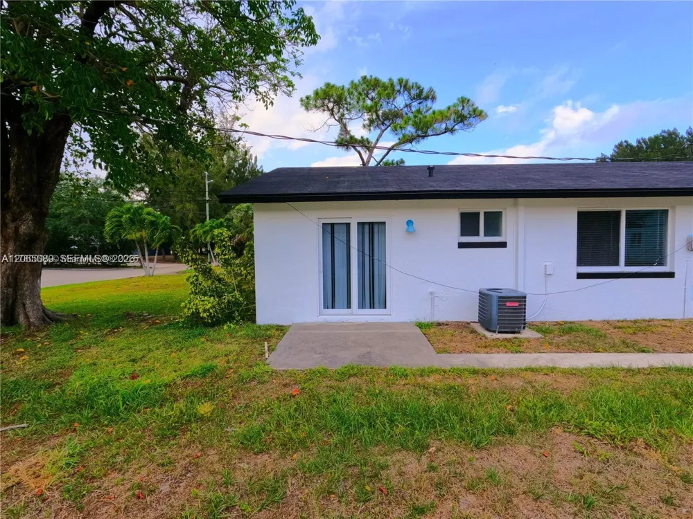 4906 Serafica Dr #7 Lake Worth, FL 33461