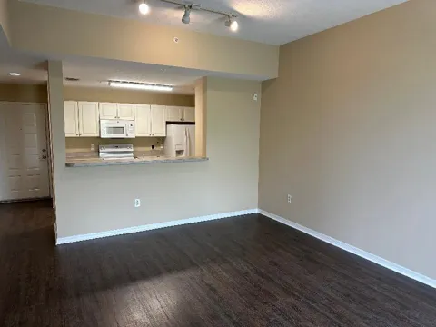 1155 MAIN STREET #307
