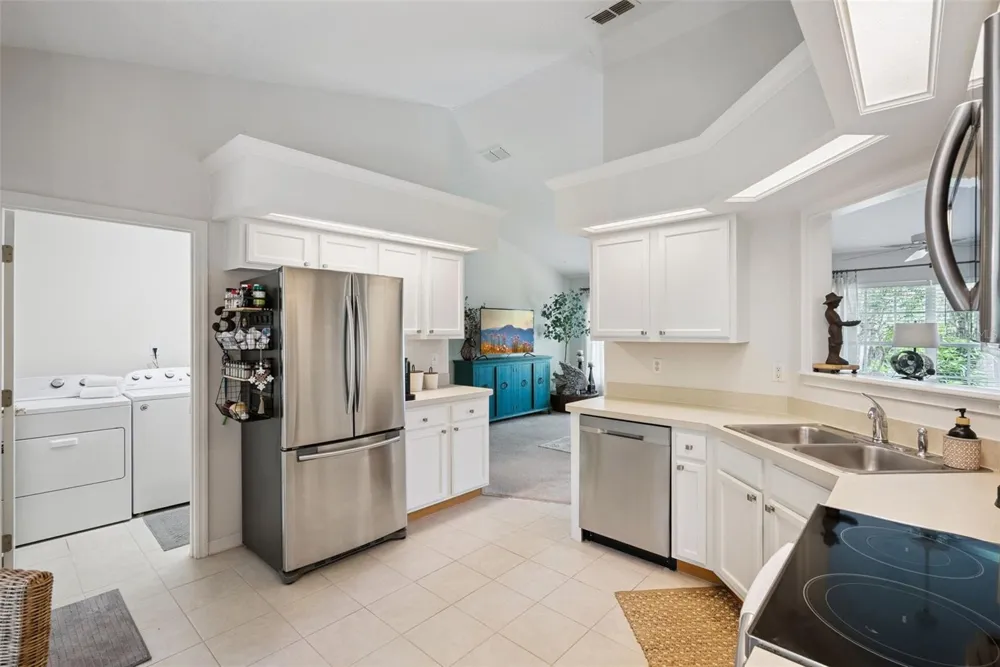 613 HURON PLACE Mount Dora, FL 32757