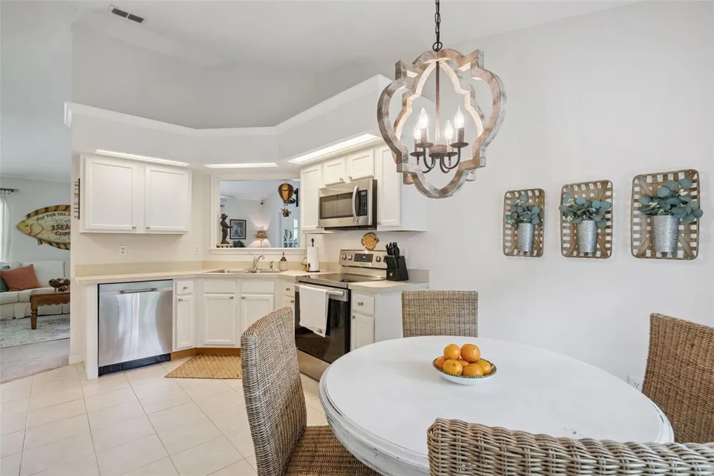 613 HURON PLACE Mount Dora, FL 32757