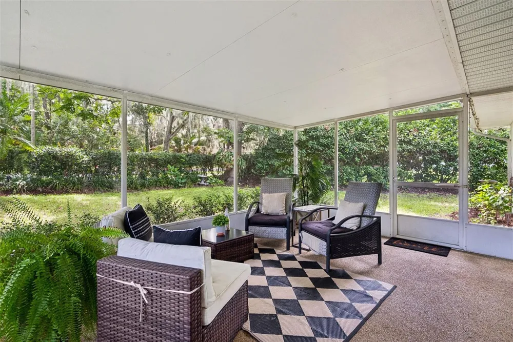 613 HURON PLACE Mount Dora, FL 32757