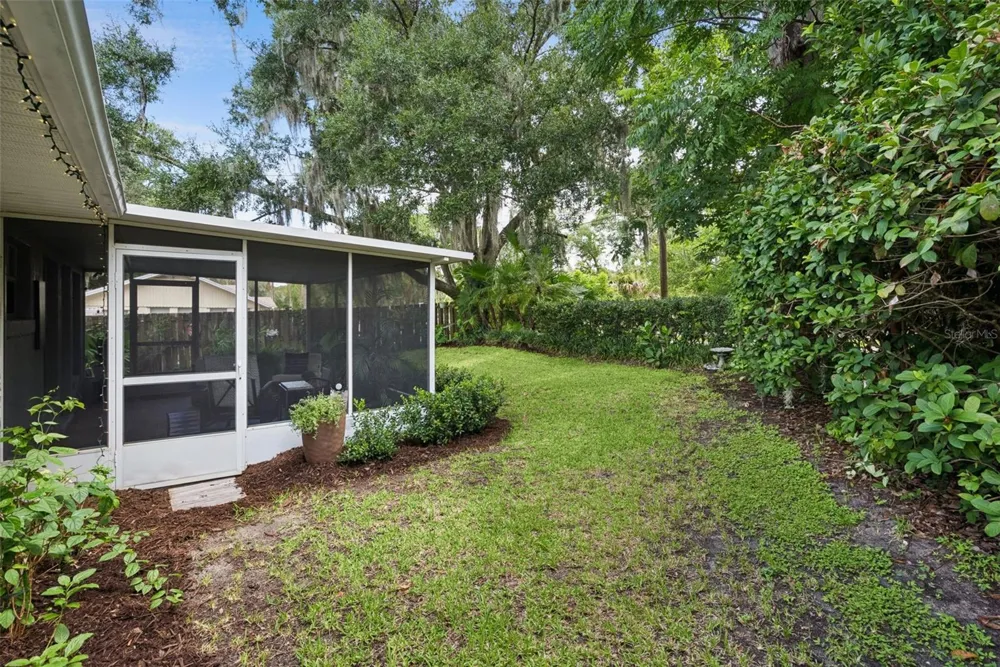 613 HURON PLACE Mount Dora, FL 32757