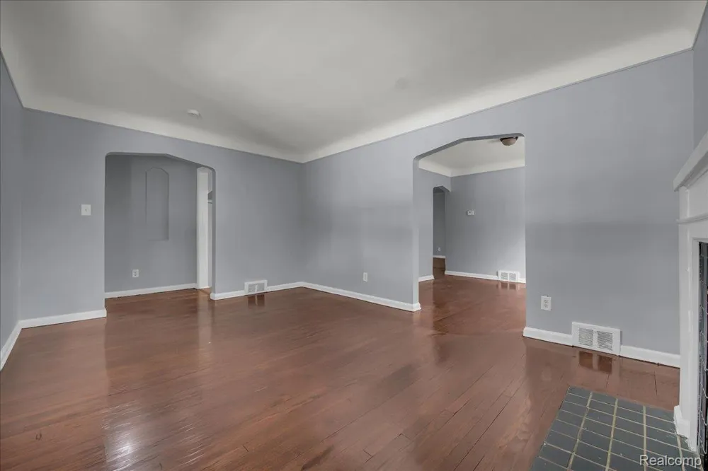 17212 Sunderland Road Detroit City, MI 48219