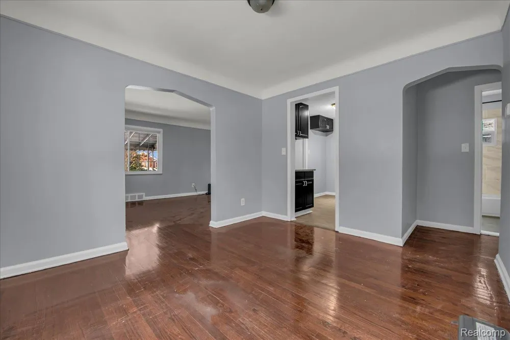 17212 Sunderland Road Detroit City, MI 48219