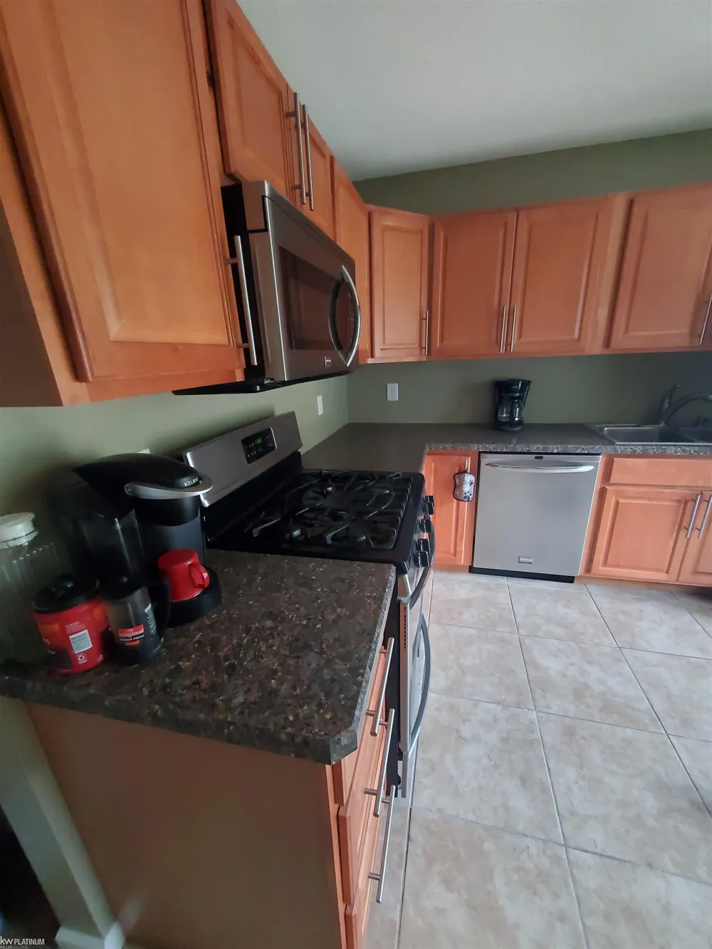 26315 Beaconsfield Street Roseville City, MI 48066