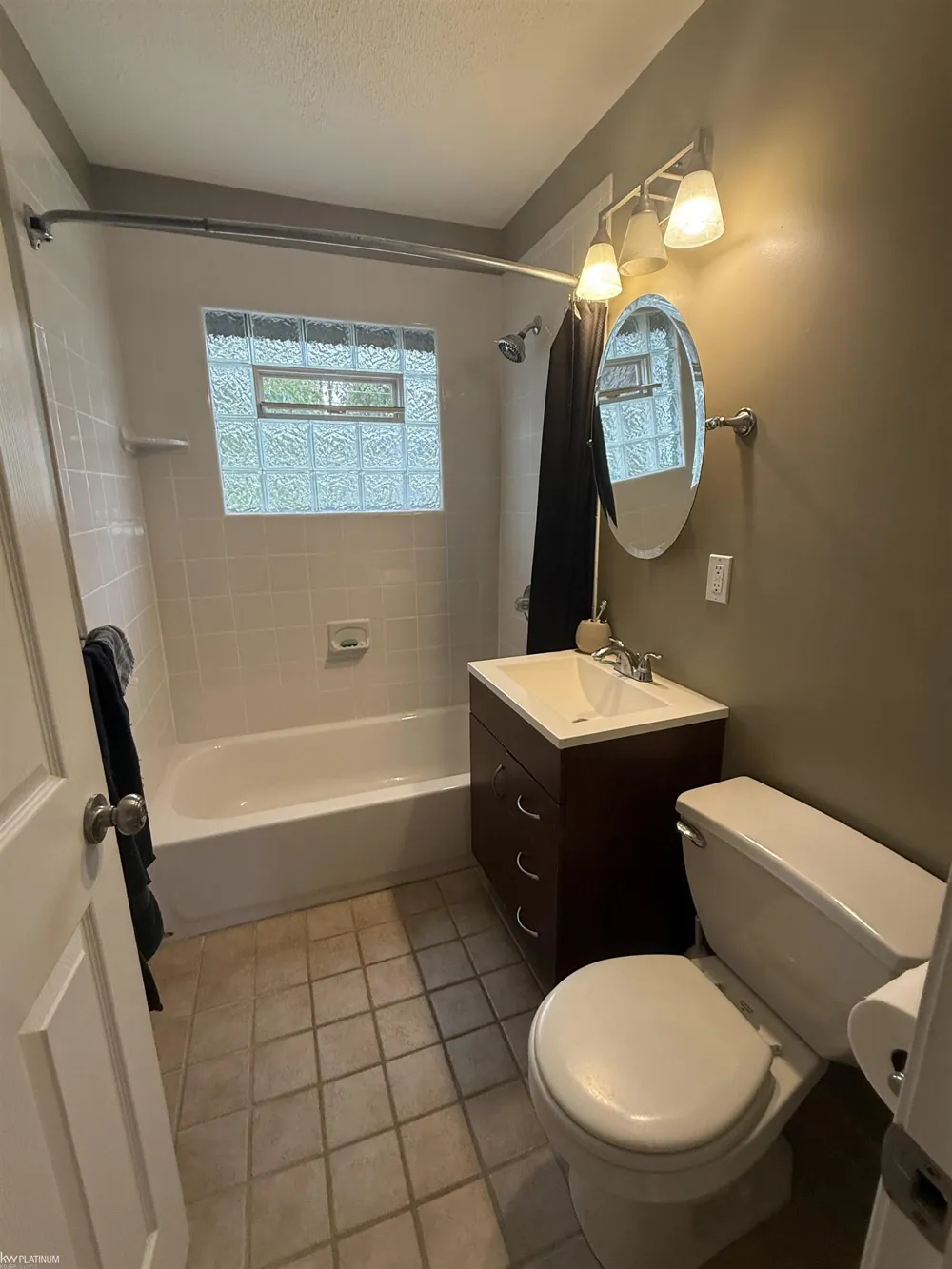 26315 Beaconsfield Street Roseville City, MI 48066
