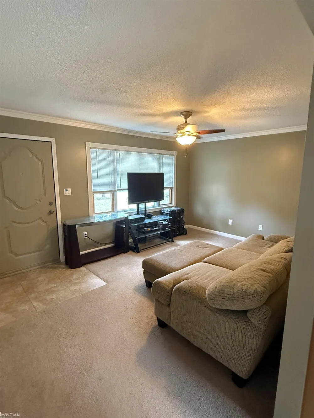 26315 Beaconsfield Street Roseville City, MI 48066