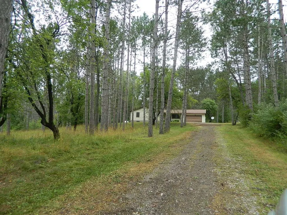 19282 Highway US 10 Richmond Township, MI 49677