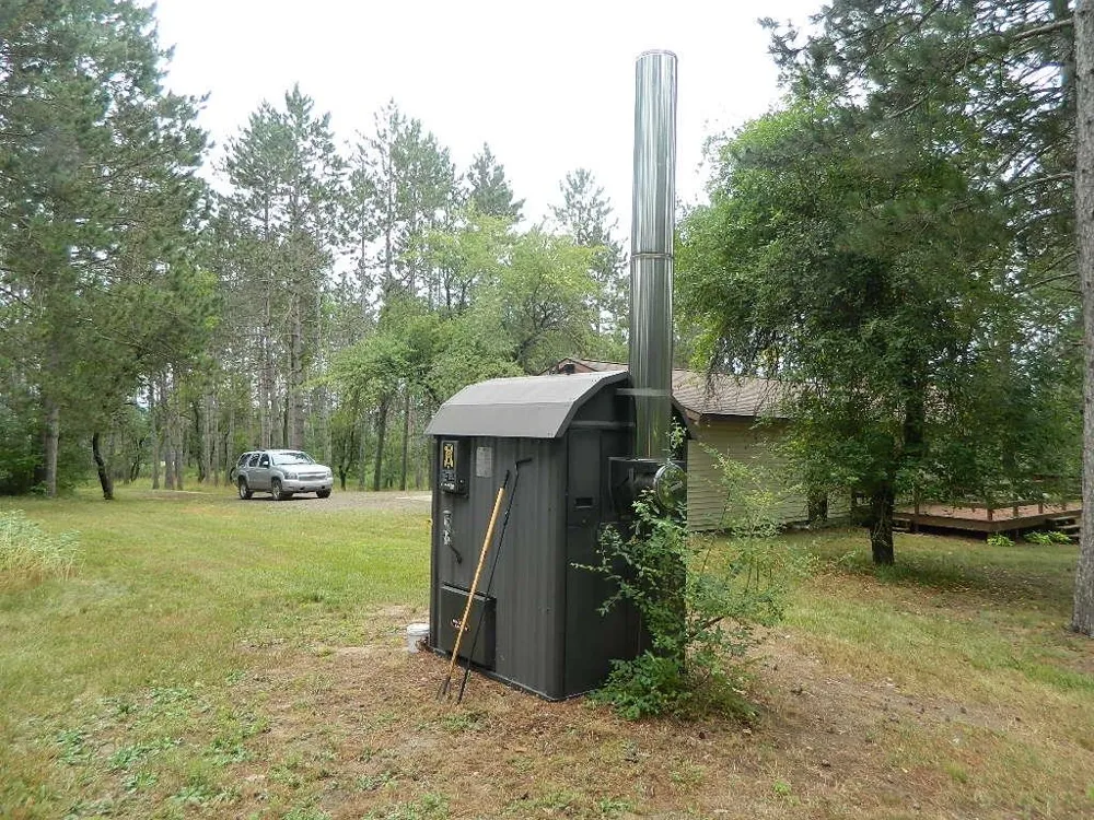 19282 Highway US 10 Richmond Township, MI 49677