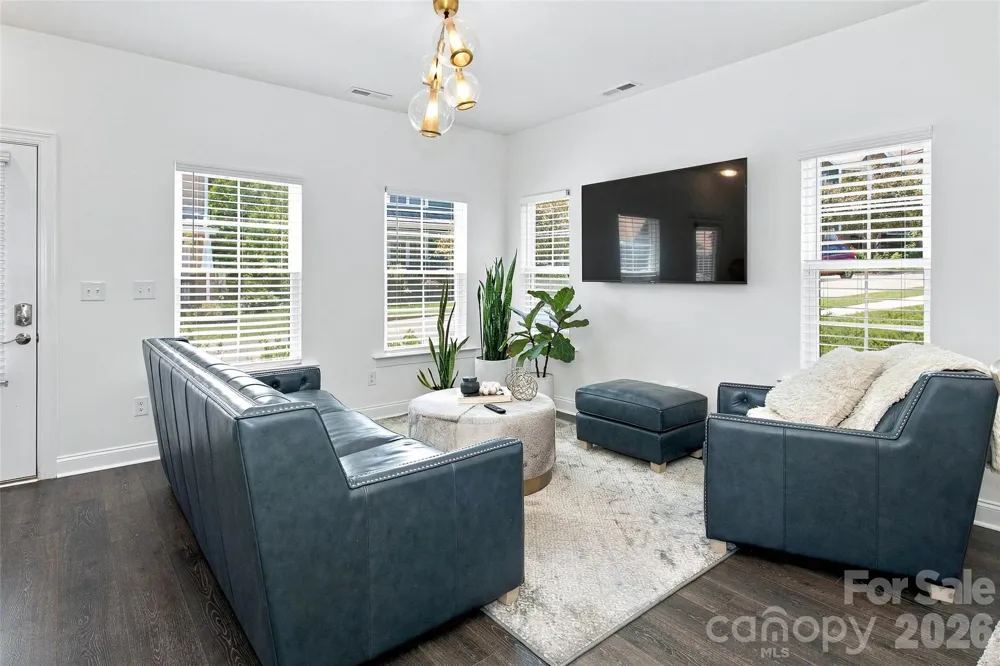 26 Walnut Springs Drive Asheville, NC 28804
