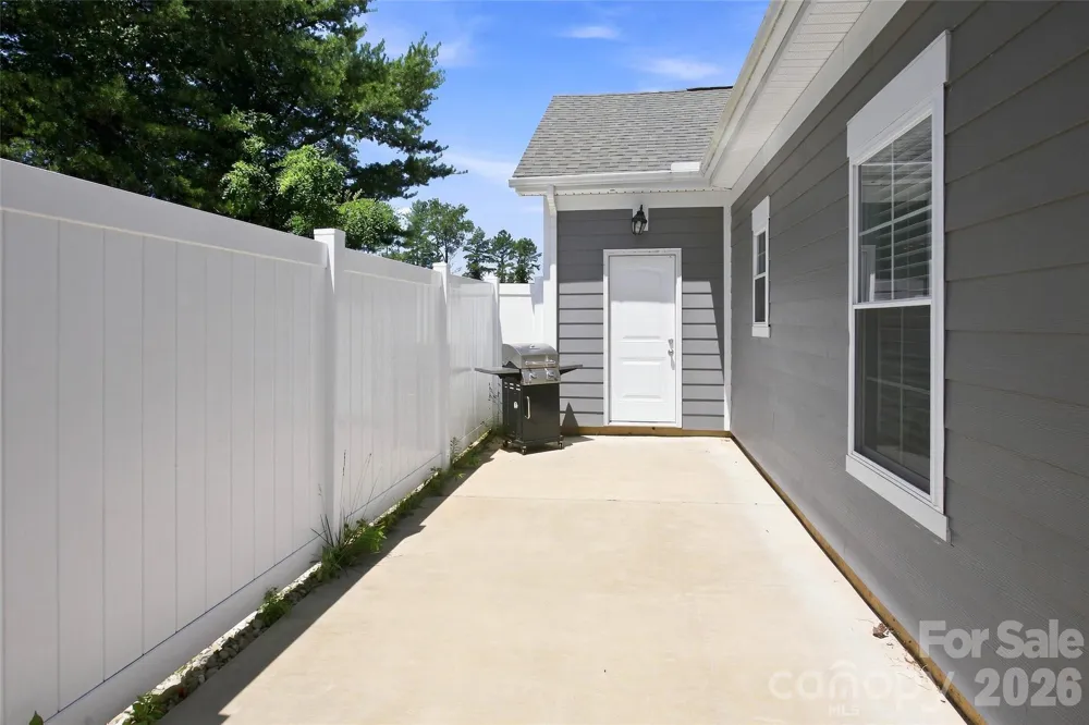 26 Walnut Springs Drive Asheville, NC 28804