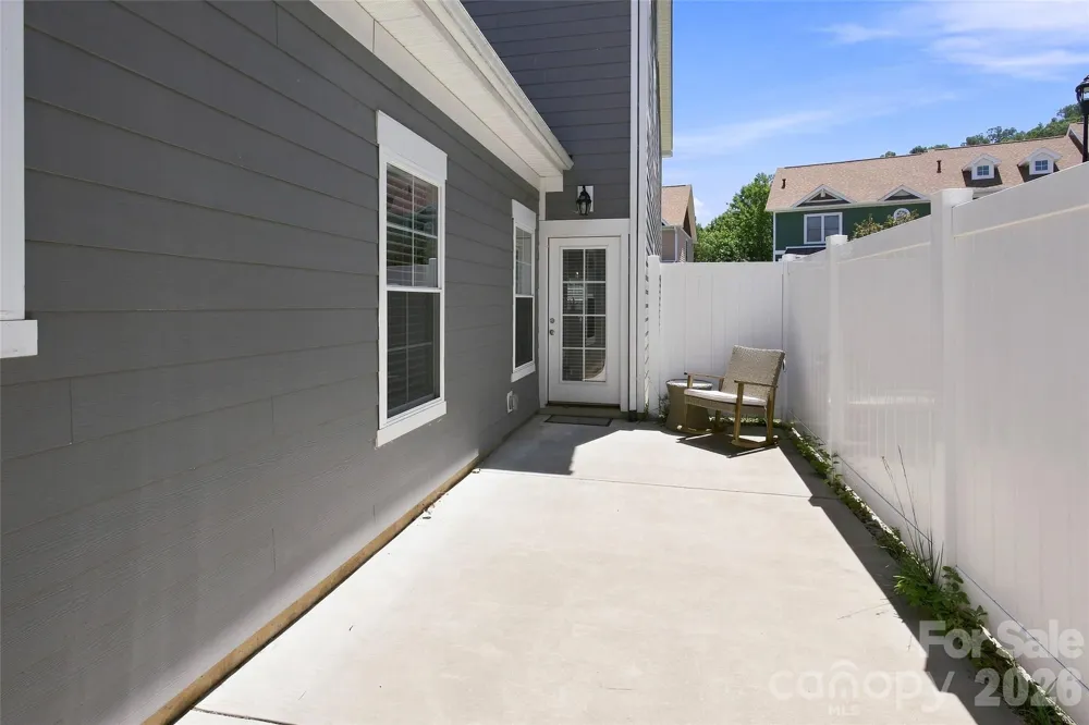 26 Walnut Springs Drive Asheville, NC 28804