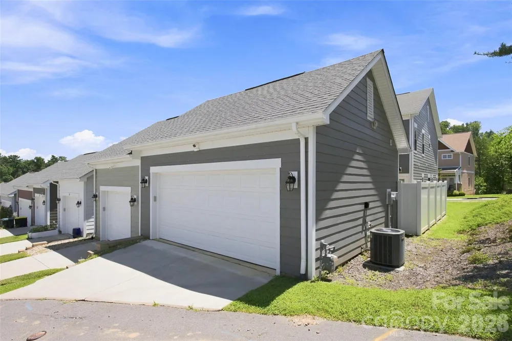 26 Walnut Springs Drive Asheville, NC 28804