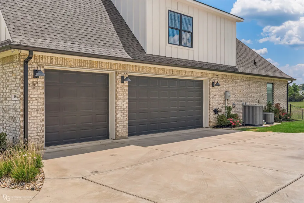199 Red Bluff Road Frierson, LA 71027