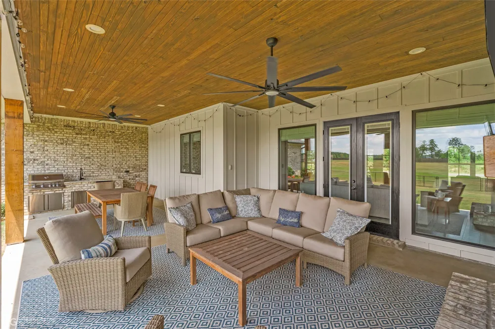 199 Red Bluff Road Frierson, LA 71027