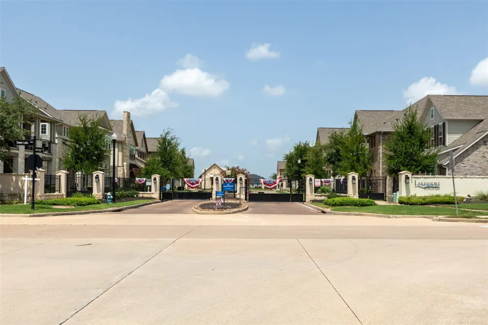 9420 Caddo Ridge Lane Cypress, TX 77433
