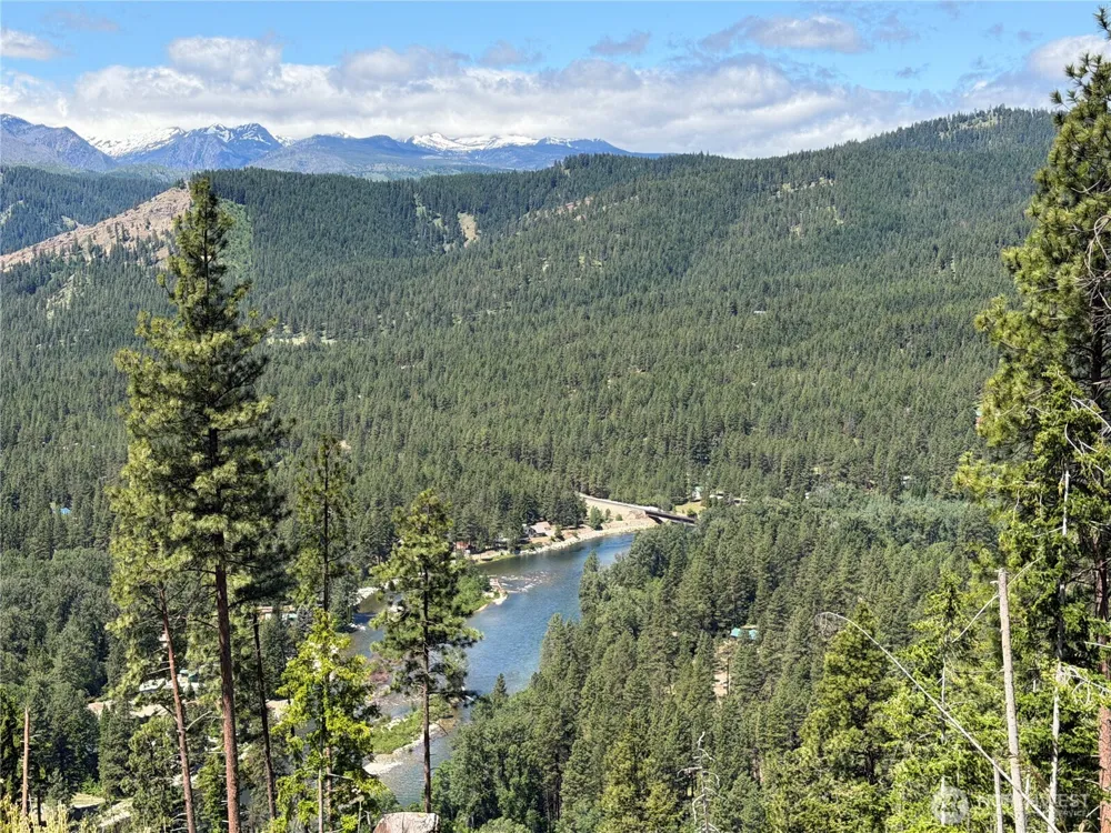 16100 Chumstick Highway Leavenworth, WA 98826