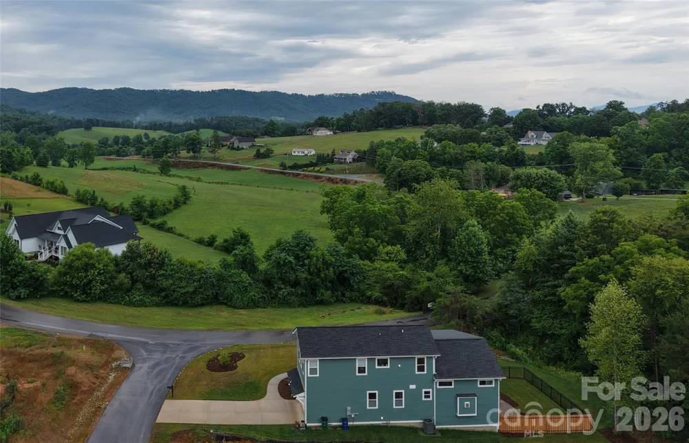 9999 Al Dorf Drive #202 Weaverville, NC 28787