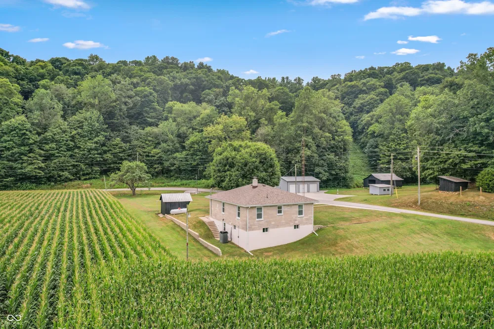 1100 E Delaney Millport Road Vallonia, IN 47281