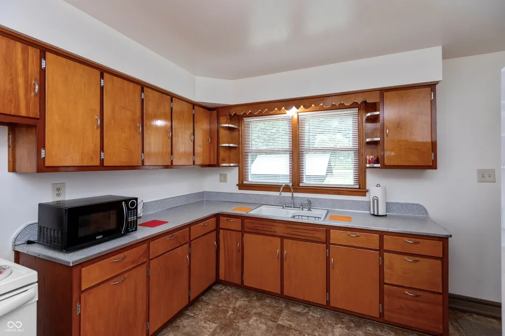 1100 E Delaney Millport Road Vallonia, IN 47281