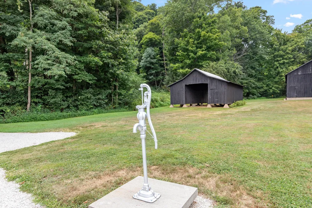 1100 E Delaney Millport Road Vallonia, IN 47281
