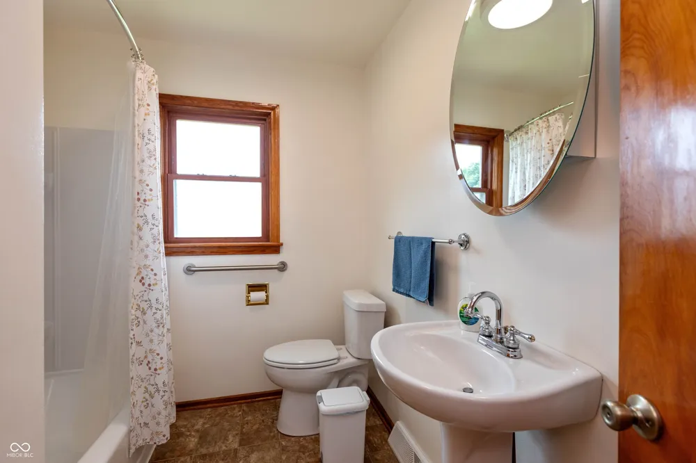 1100 E Delaney Millport Road Vallonia, IN 47281
