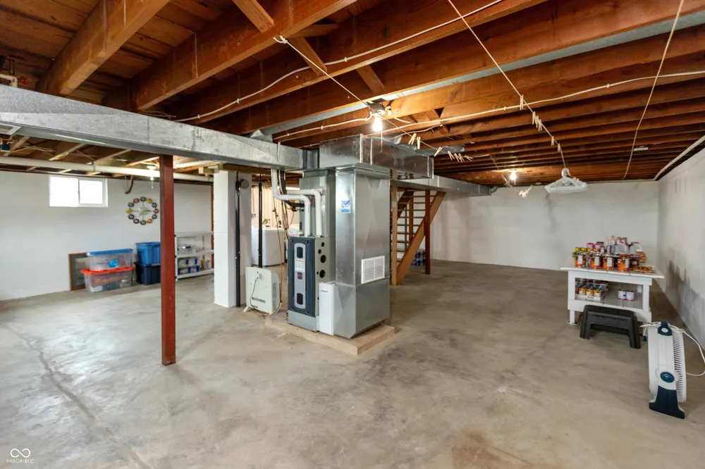1100 E Delaney Millport Road Vallonia, IN 47281