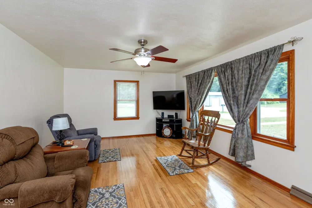1100 E Delaney Millport Road Vallonia, IN 47281