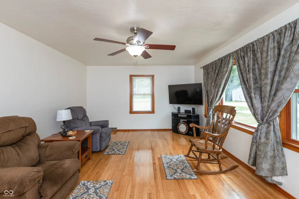 1100 E Delaney Millport Road Vallonia, IN 47281