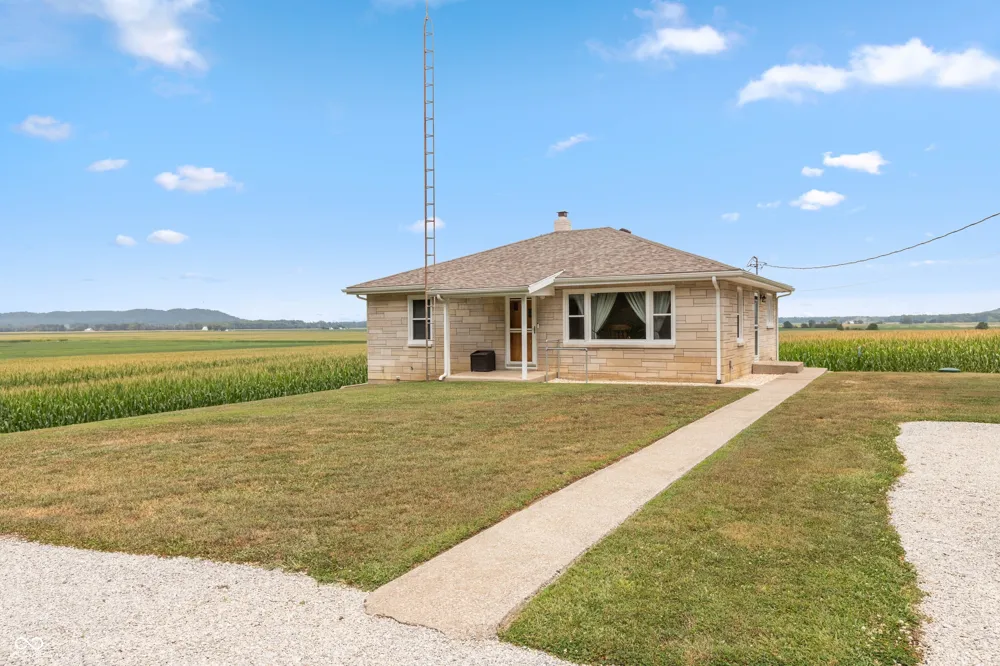 1100 E Delaney Millport Road Vallonia, IN 47281