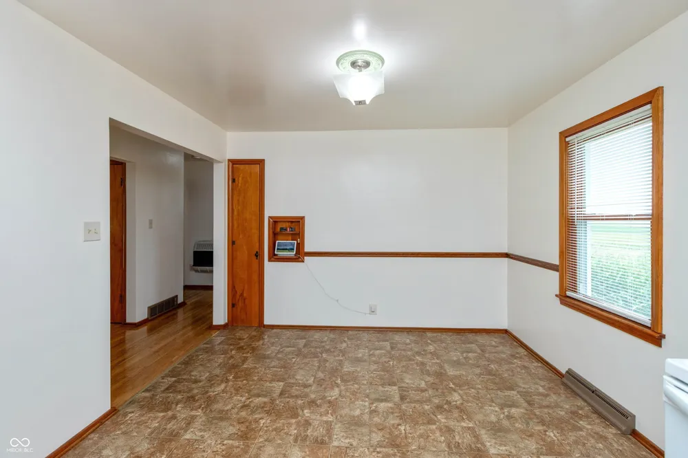 1100 E Delaney Millport Road Vallonia, IN 47281