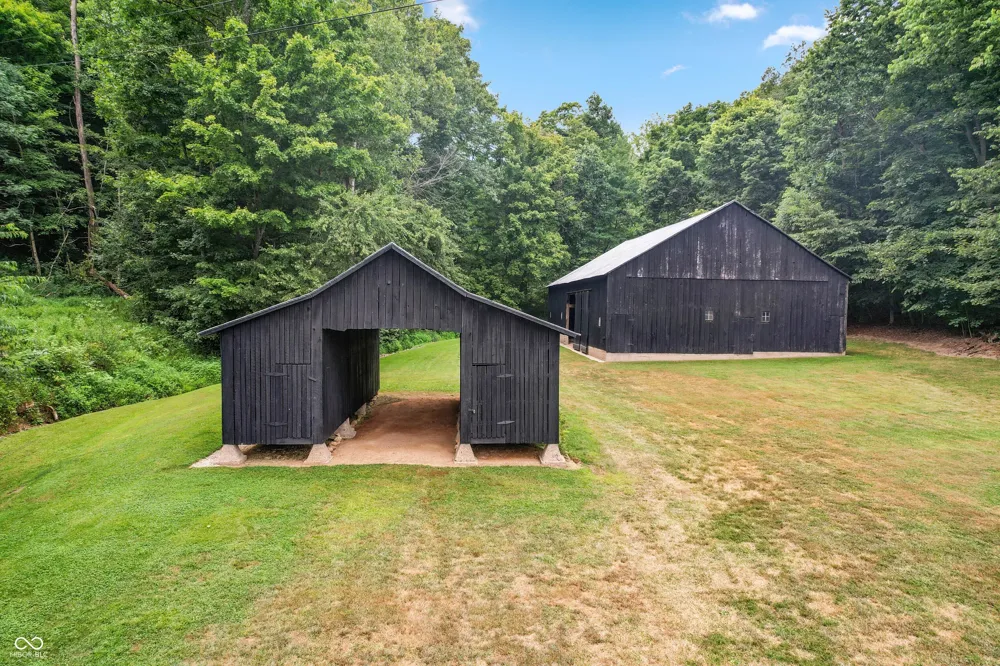 1100 E Delaney Millport Road Vallonia, IN 47281